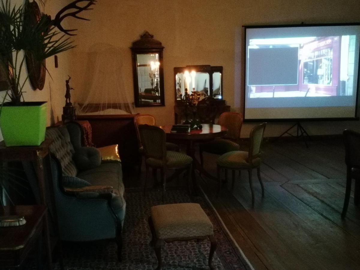Palac Paprotno Karnice Екстер'єр фото